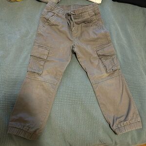 Old Navy cargo pants size 4 kids